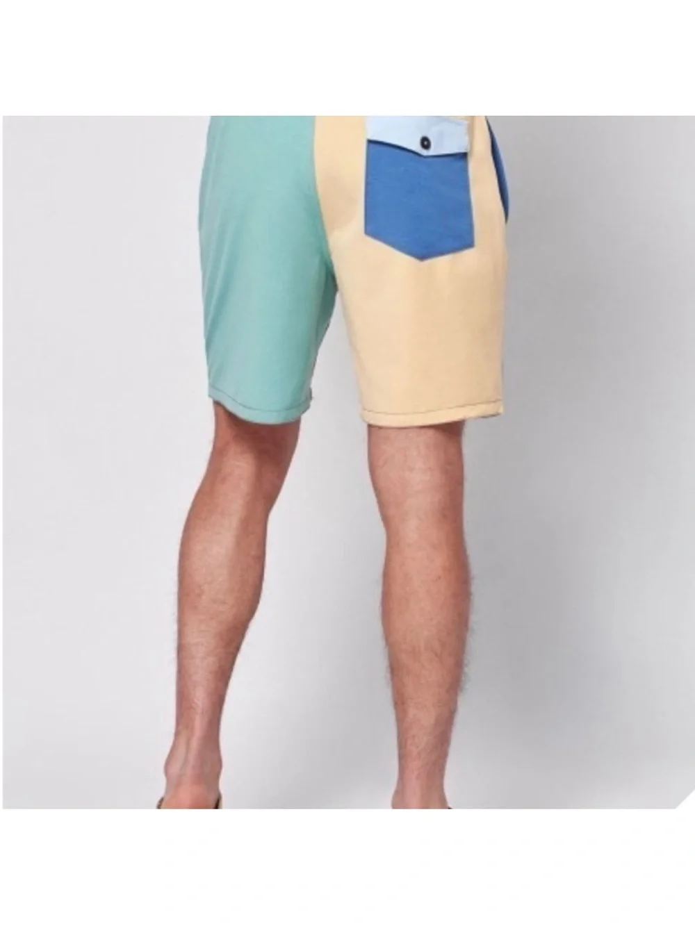 Faherty Fun Board short in Sumer Mix - 31